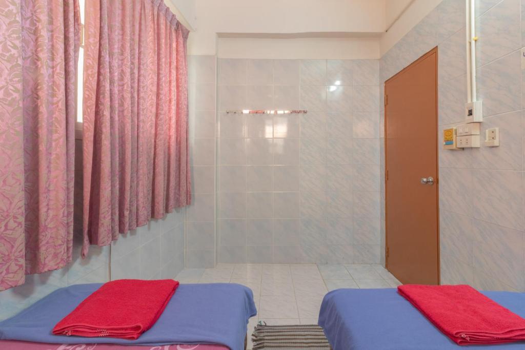 New Central Guesthouse Bangkok Extérieur photo