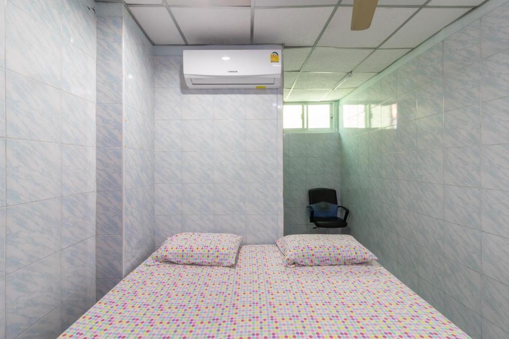 New Central Guesthouse Bangkok Extérieur photo